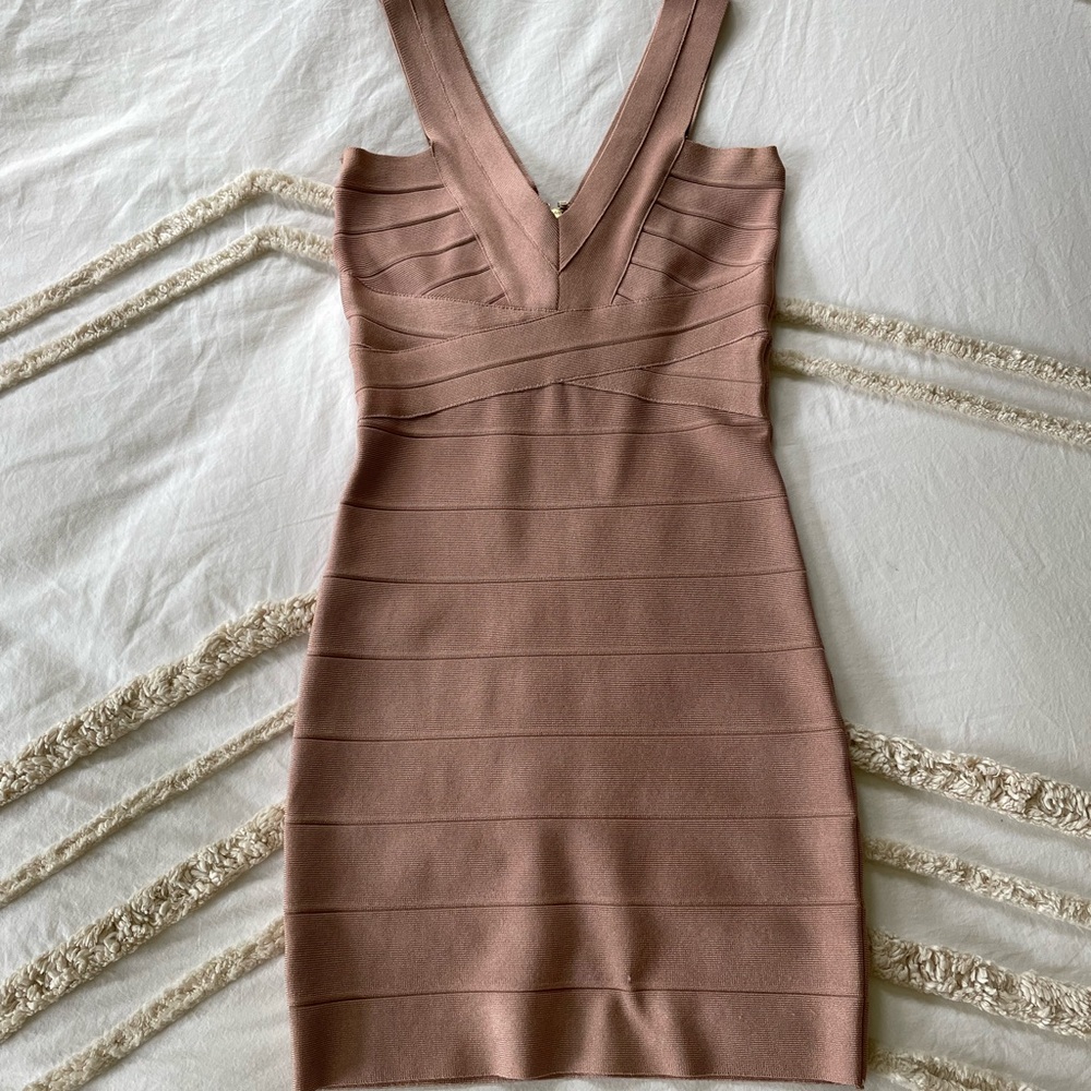 cloud pink Bebe bodycon dress